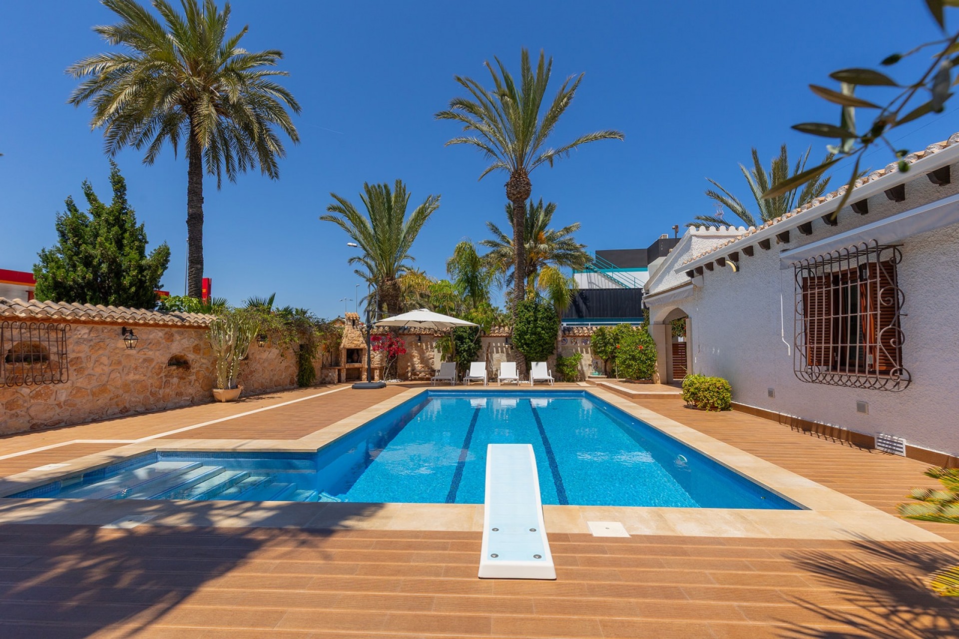 Resale - Villa -
Orihuela Costa - Punta Prima