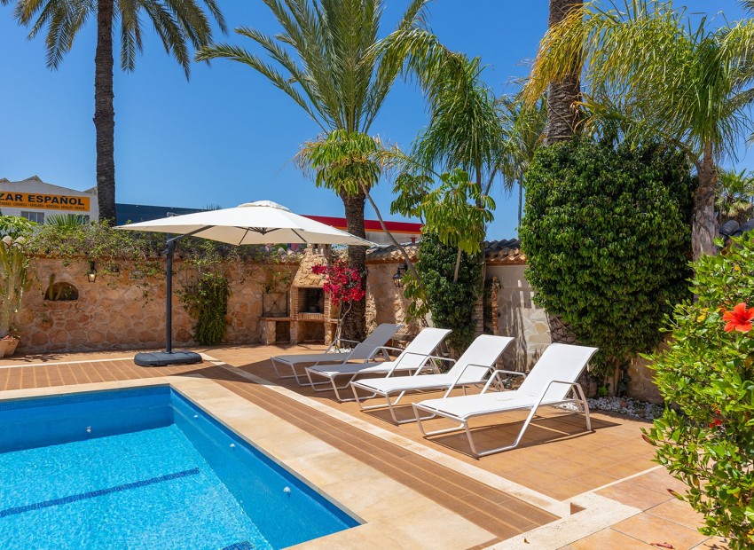 Resale - Villa -
Orihuela Costa - Punta Prima