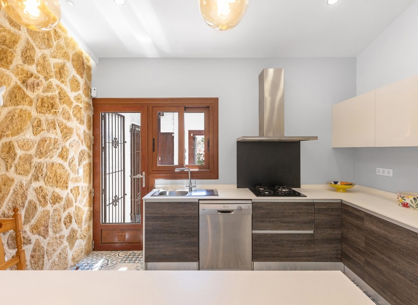 Resale - Villa -
Orihuela Costa - Punta Prima