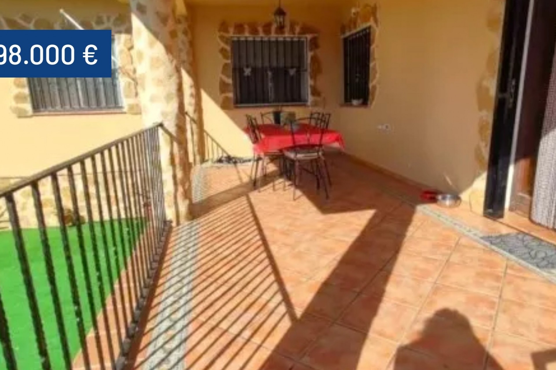 Resale - Villa -
Orihuela Costa