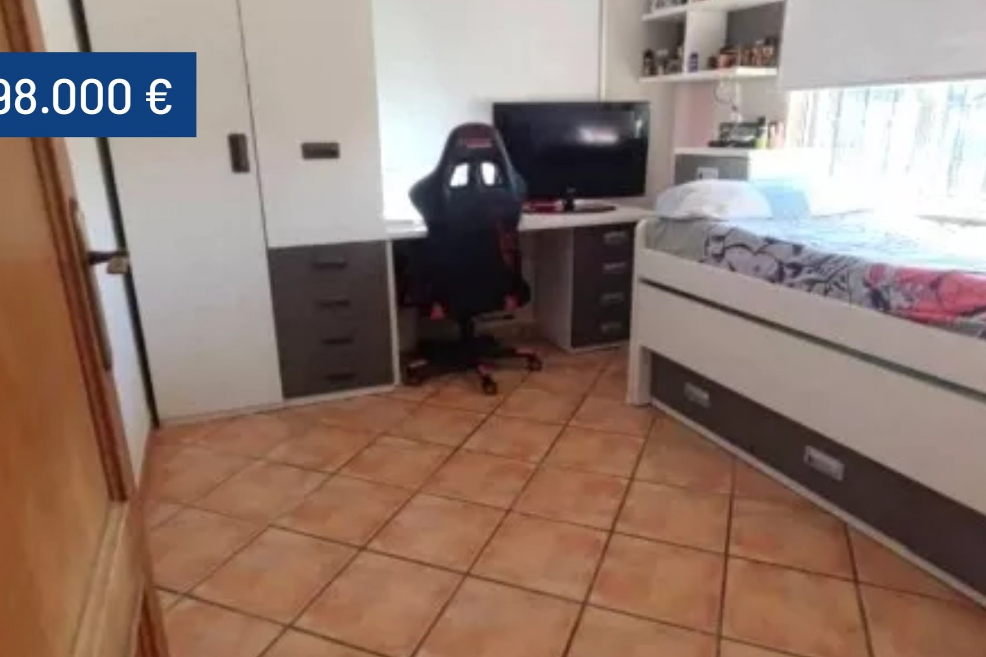 Resale - Villa -
Orihuela Costa