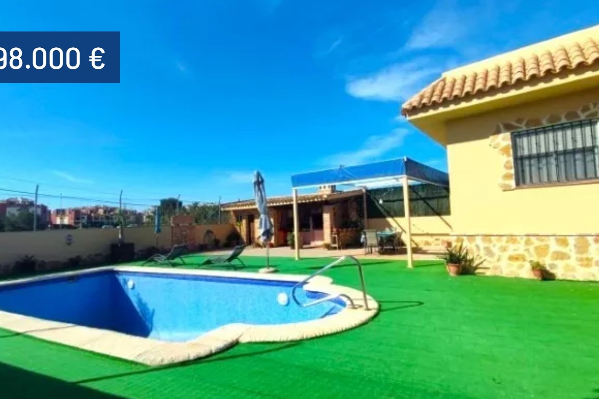 Resale - Villa -
Orihuela Costa