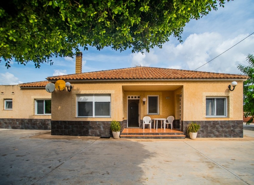 Resale - Villa -
ORIHUELA - La Matanza