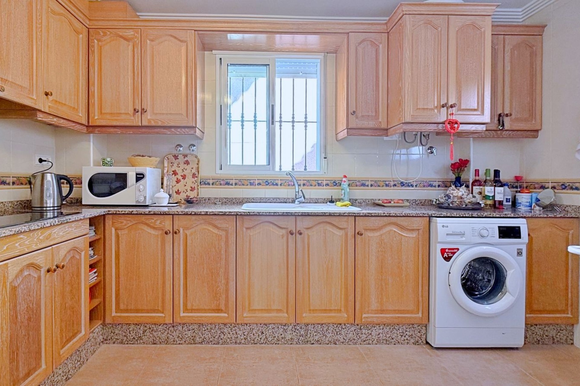 Resale - Villa -
Orihuela - Orihuela Costa