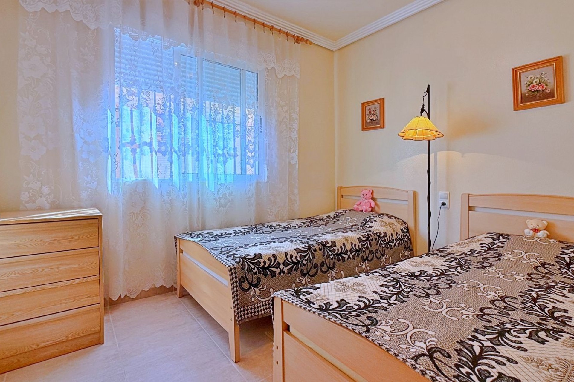 Resale - Villa -
Orihuela - Orihuela Costa