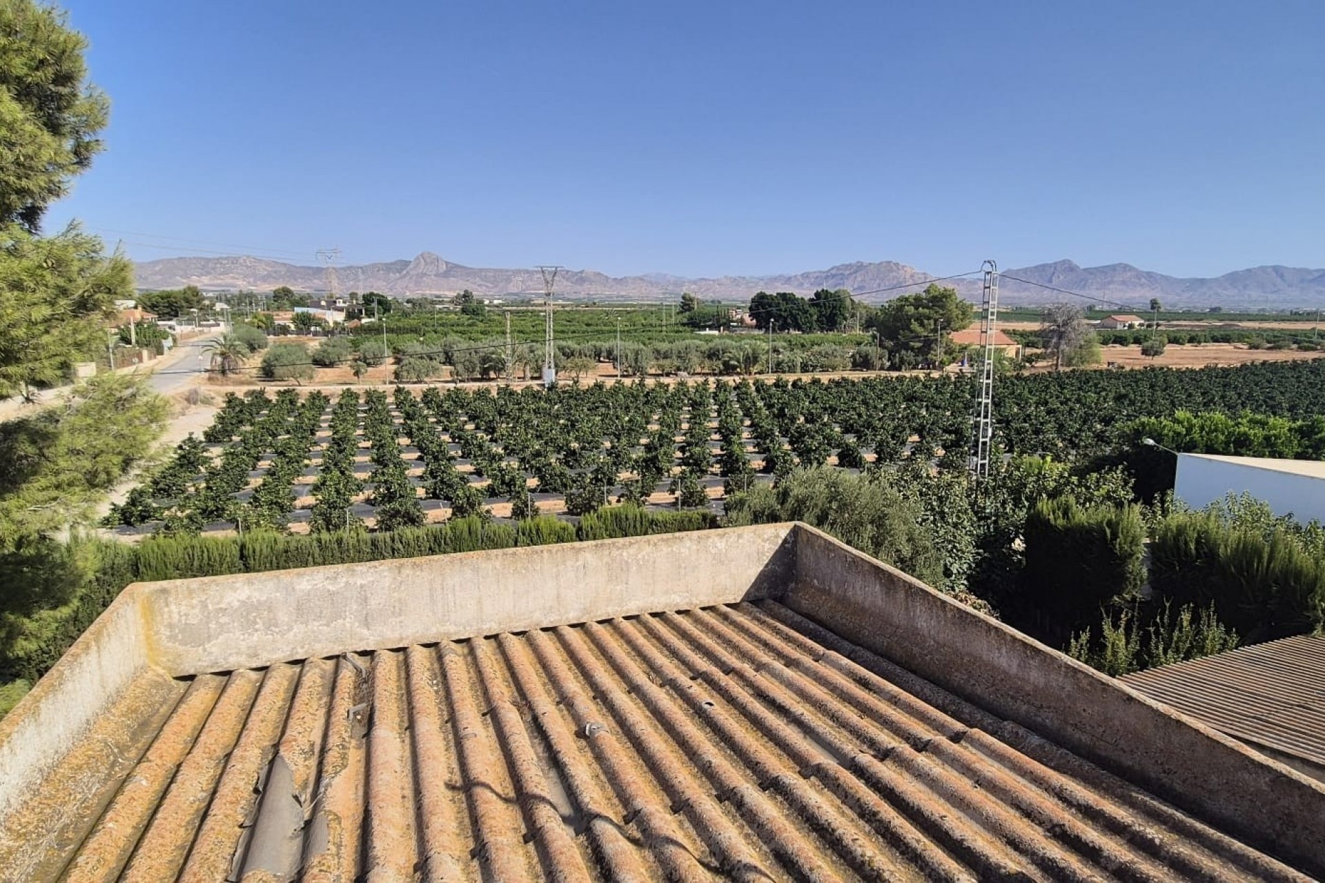 Resale - Villa -
ORIHUELA - Redovan