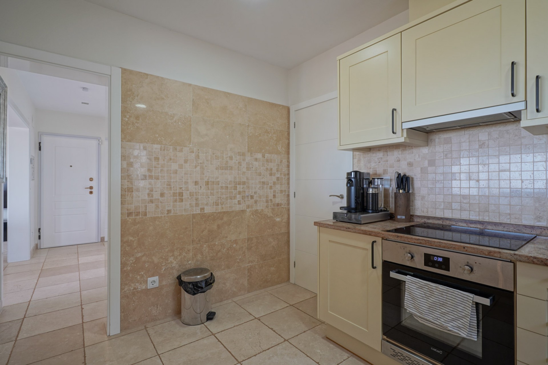 Resale - Villa -
Pedreguer - La Sella