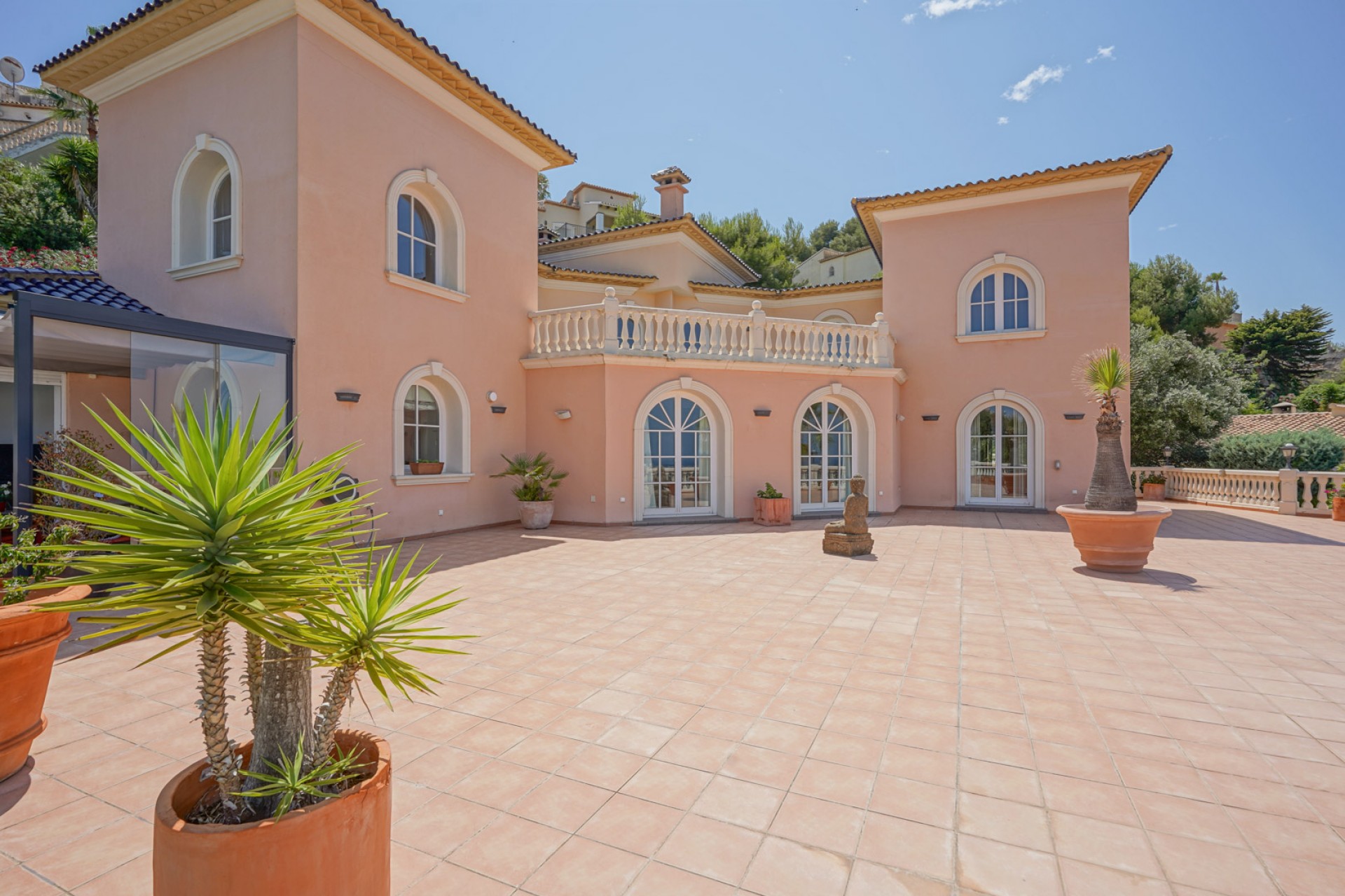 Resale - Villa -
Pedreguer - La Sella