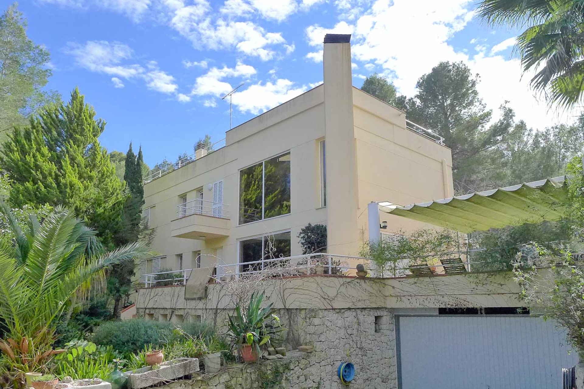 Resale - Villa -
Pedreguer - La Sella