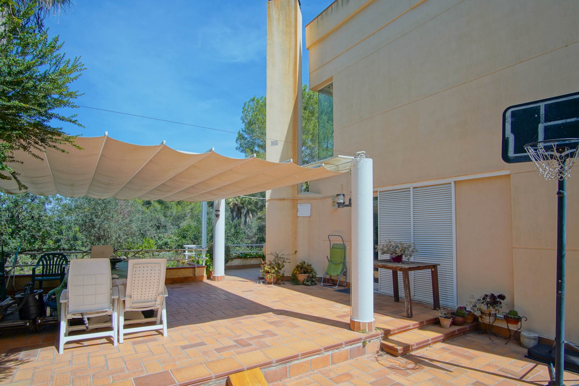 Resale - Villa -
Pedreguer - La Sella