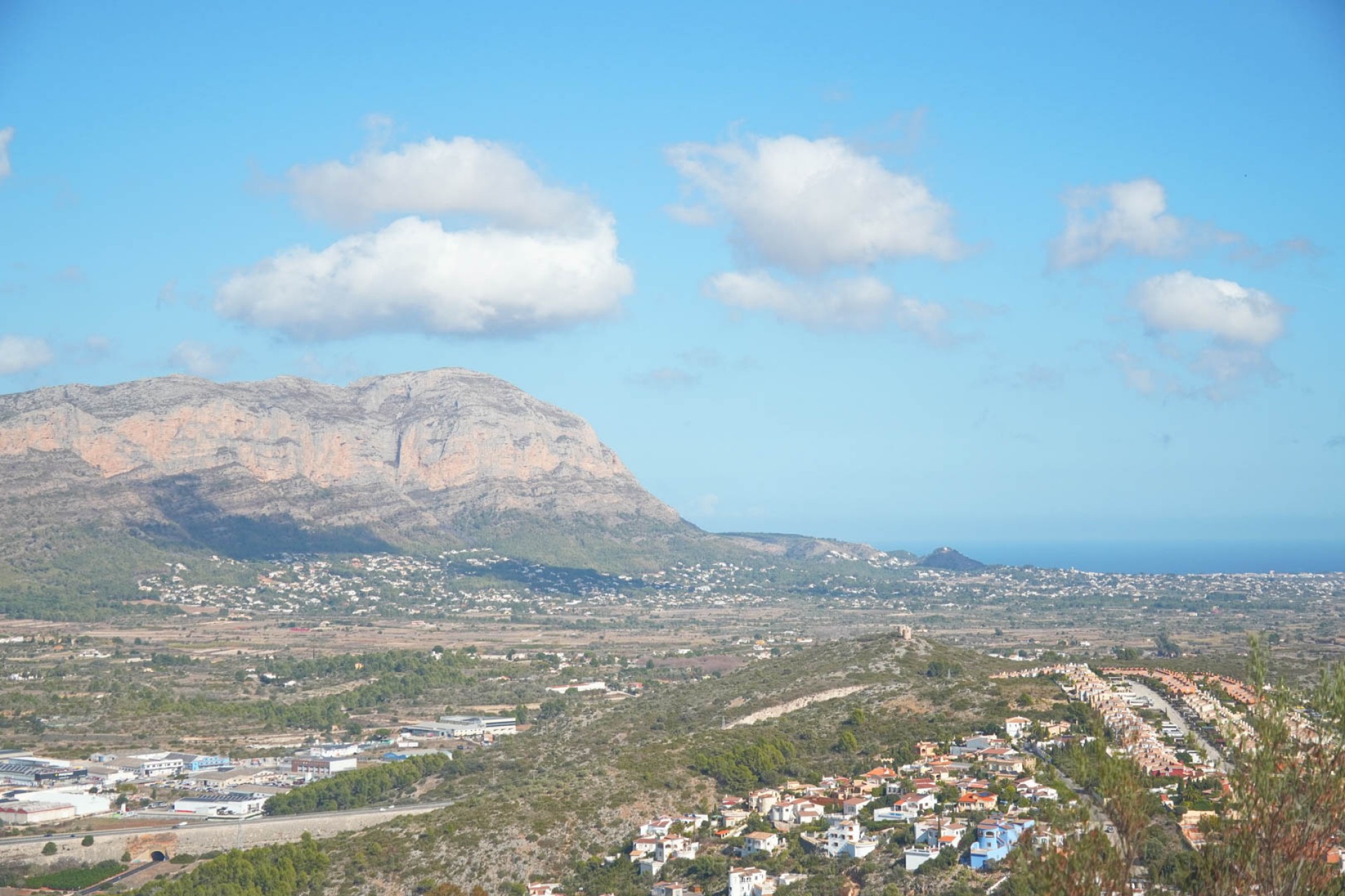 Resale - Villa -
Pedreguer
