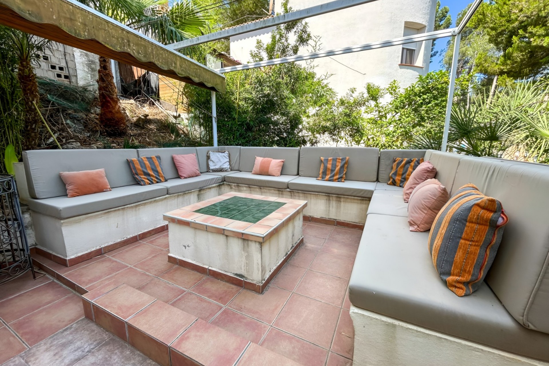 Resale - Villa -
Pedreguer