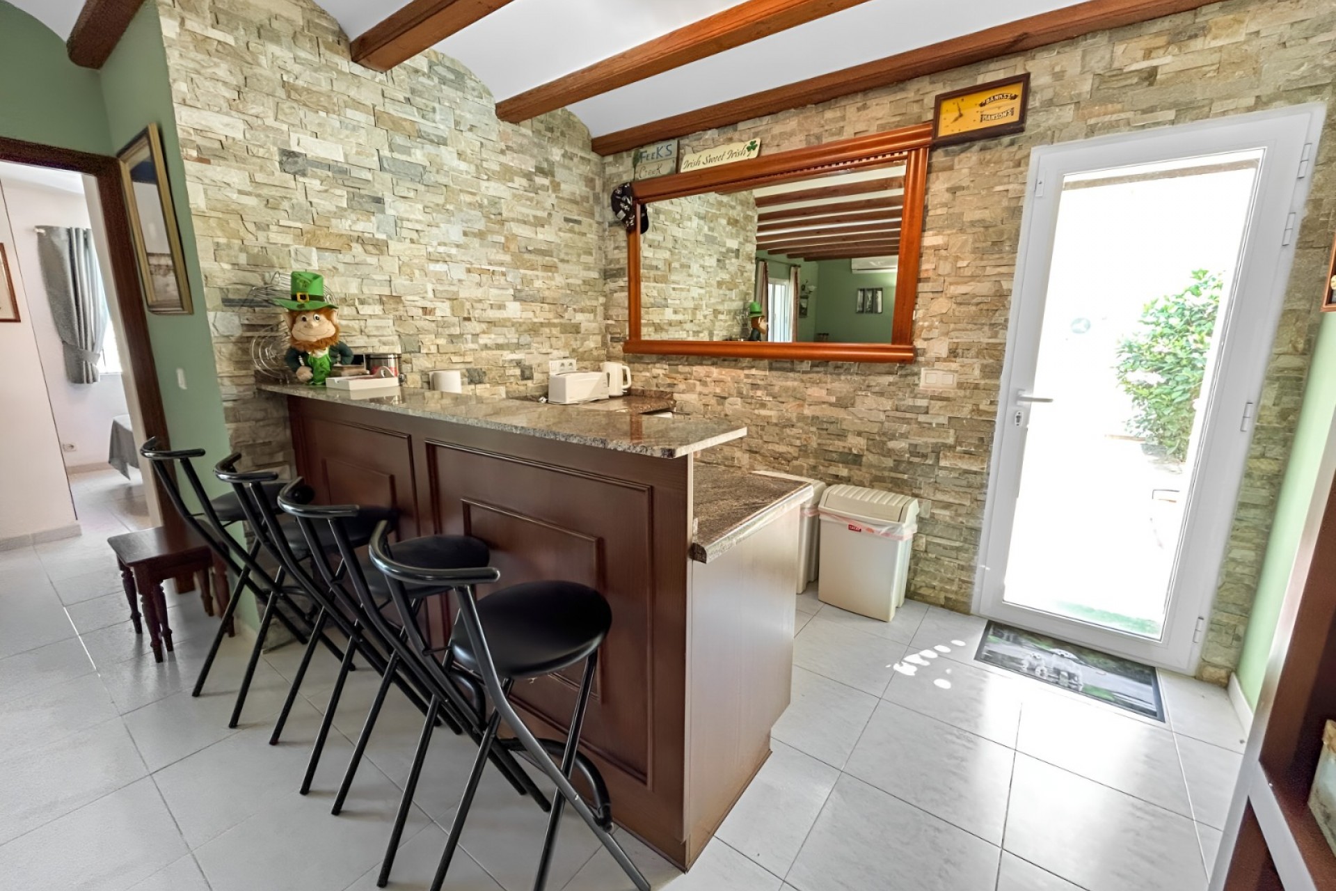 Resale - Villa -
Pedreguer