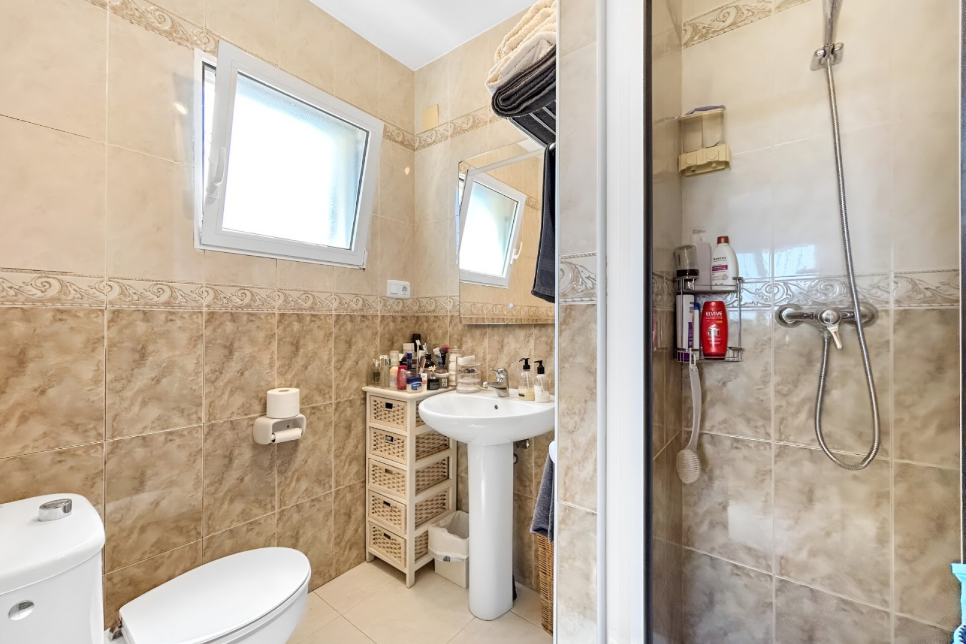 Resale - Villa -
Pedreguer