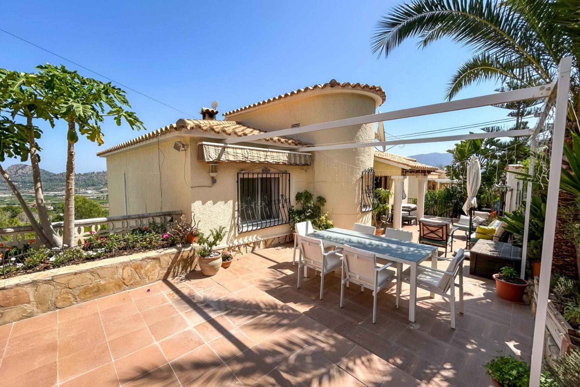 Resale - Villa -
Pedreguer
