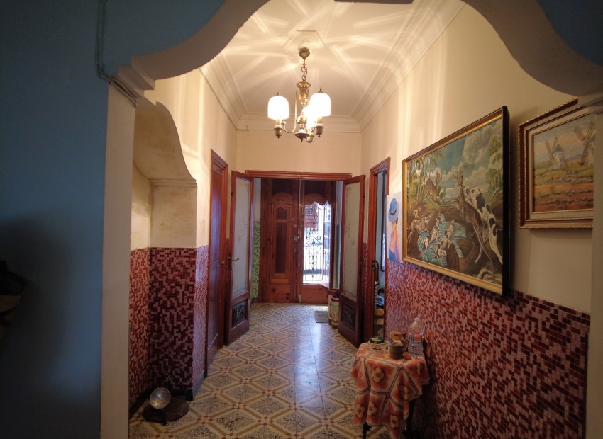 Resale - Villa -
Pedreguer