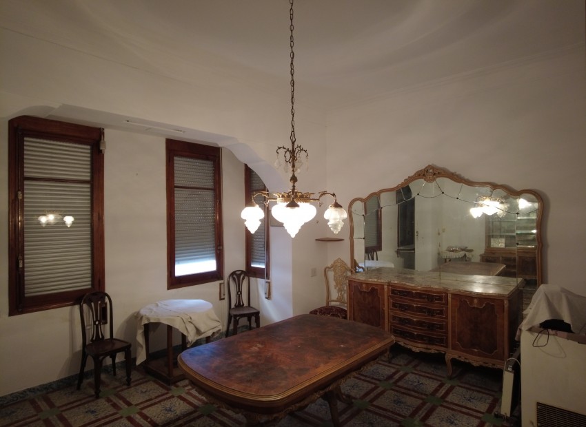 Resale - Villa -
Pedreguer