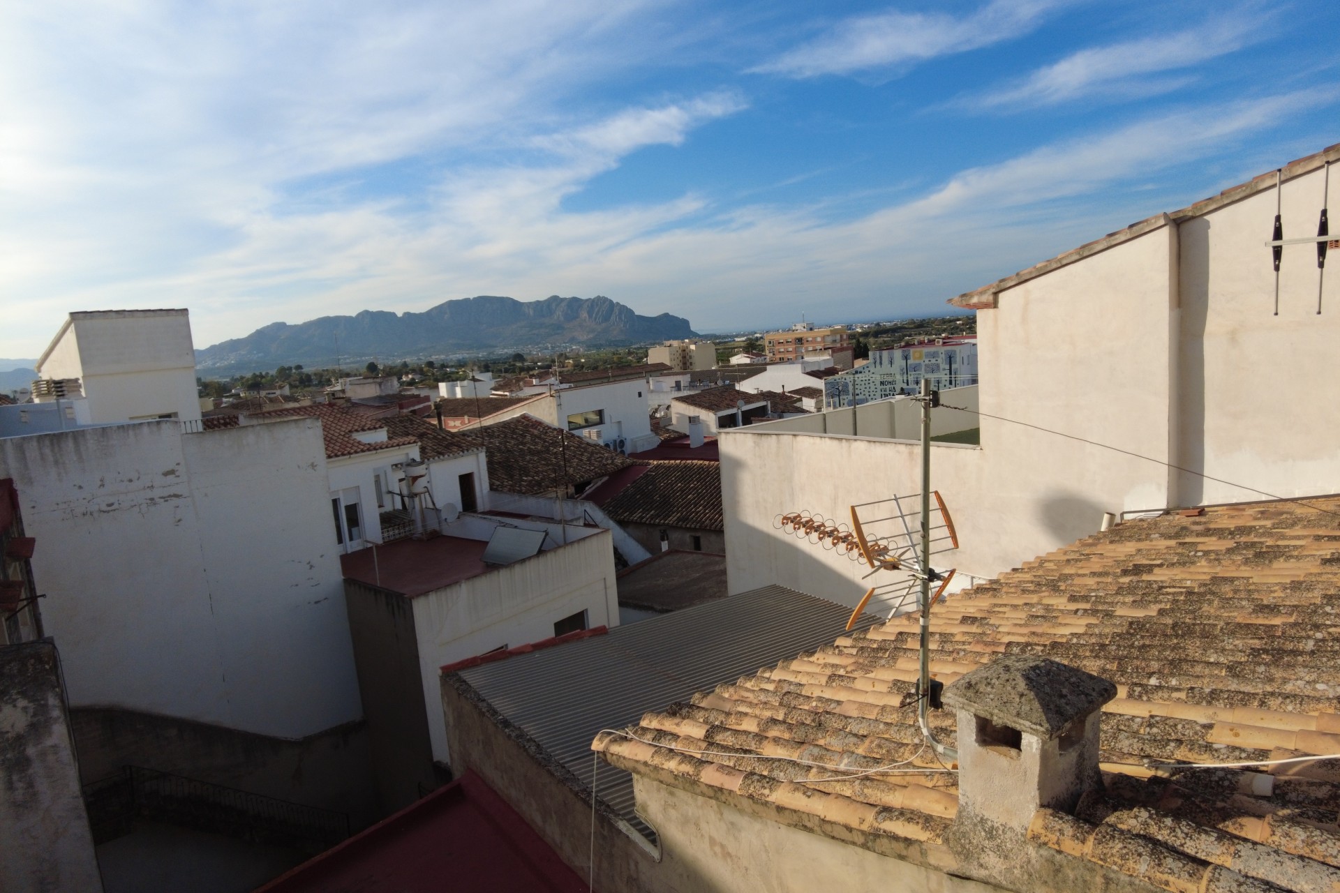 Resale - Villa -
Pedreguer