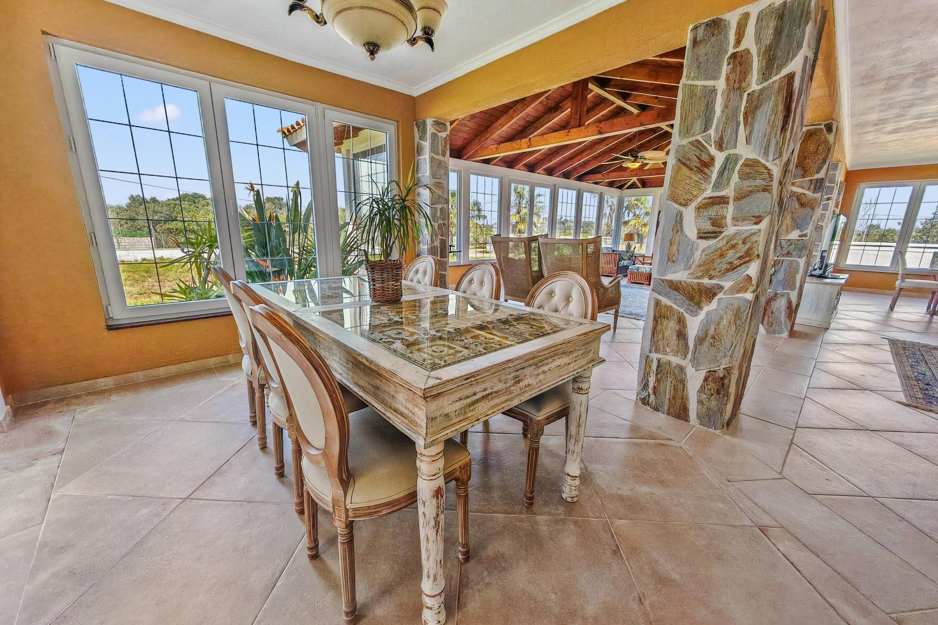 Resale - Villa -
Pedreguer