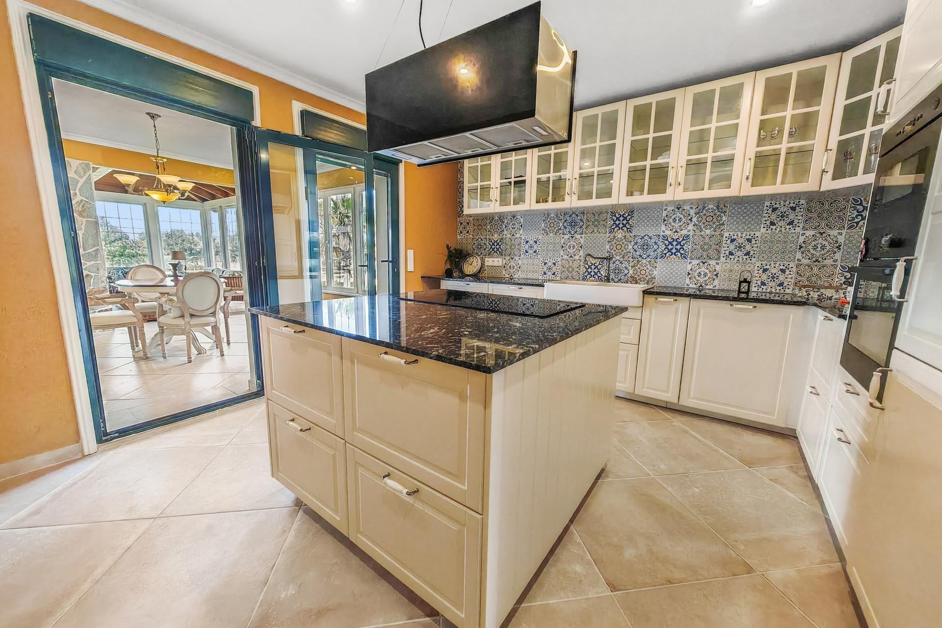 Resale - Villa -
Pedreguer