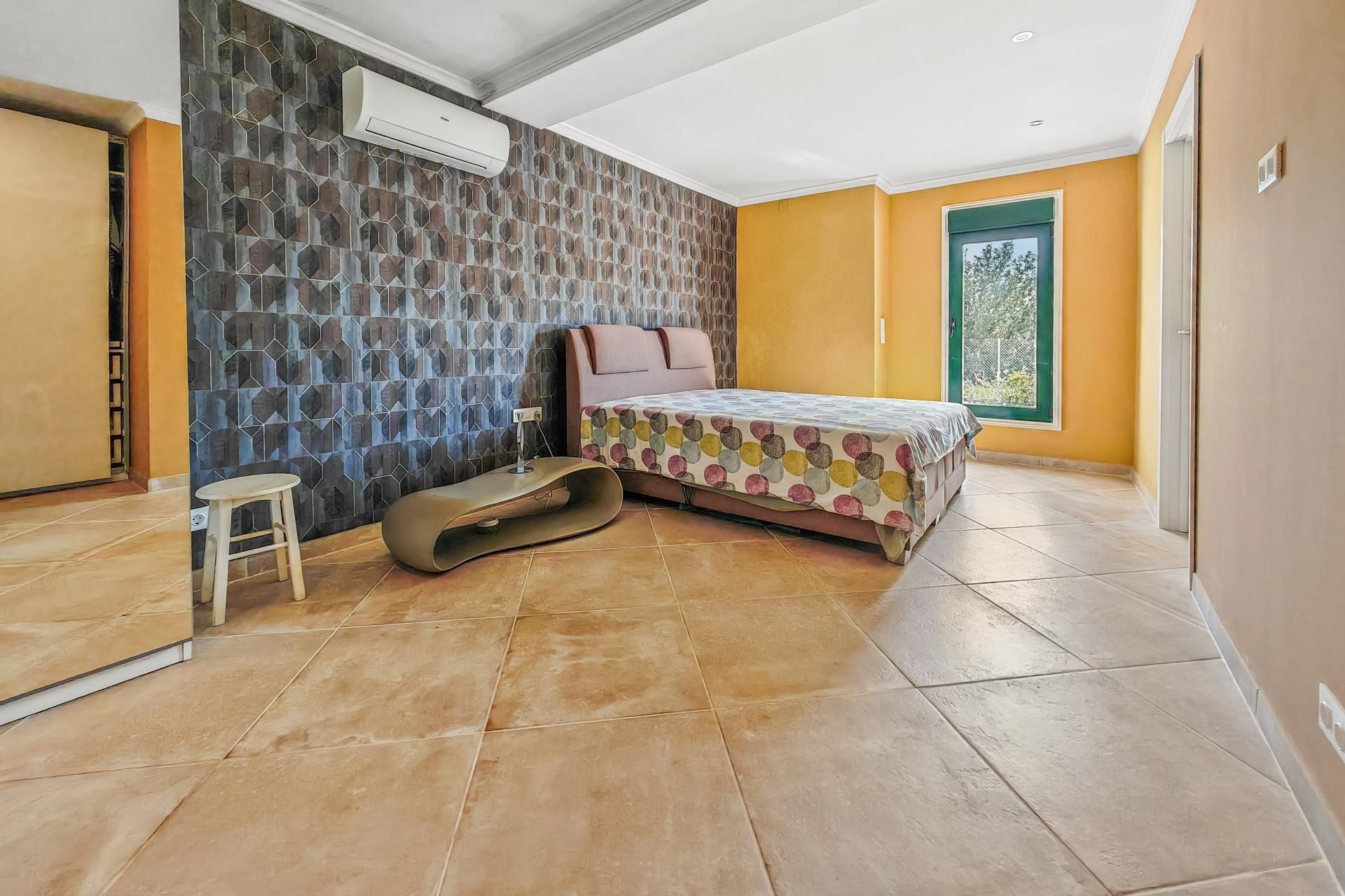 Resale - Villa -
Pedreguer