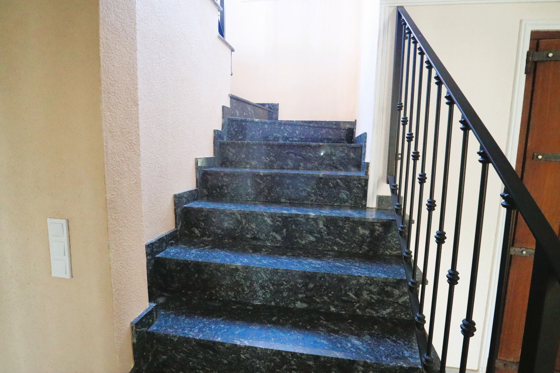 Resale - Villa -
Pedreguer