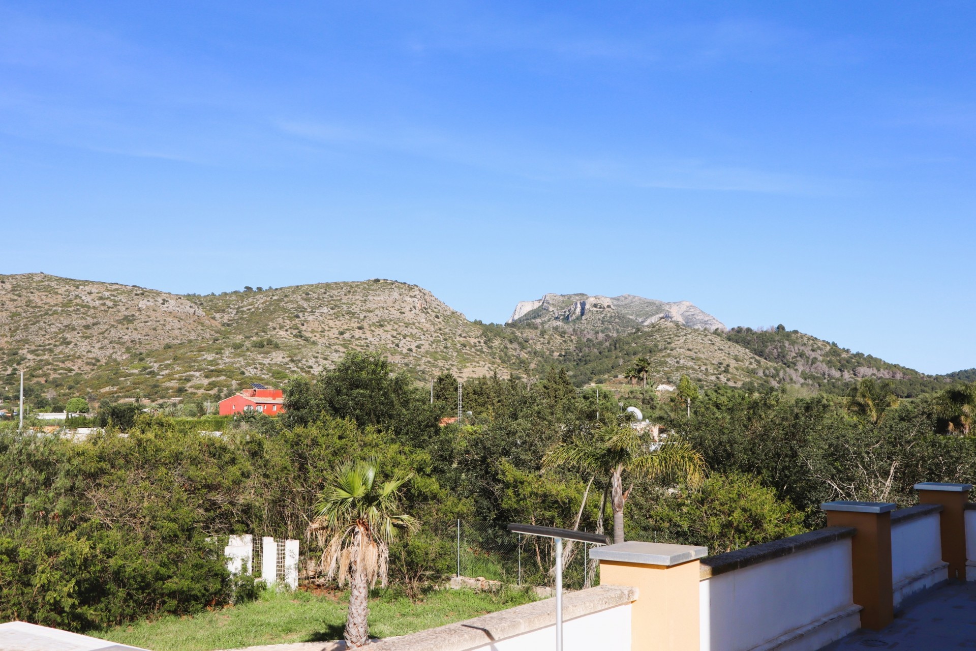 Resale - Villa -
Pedreguer