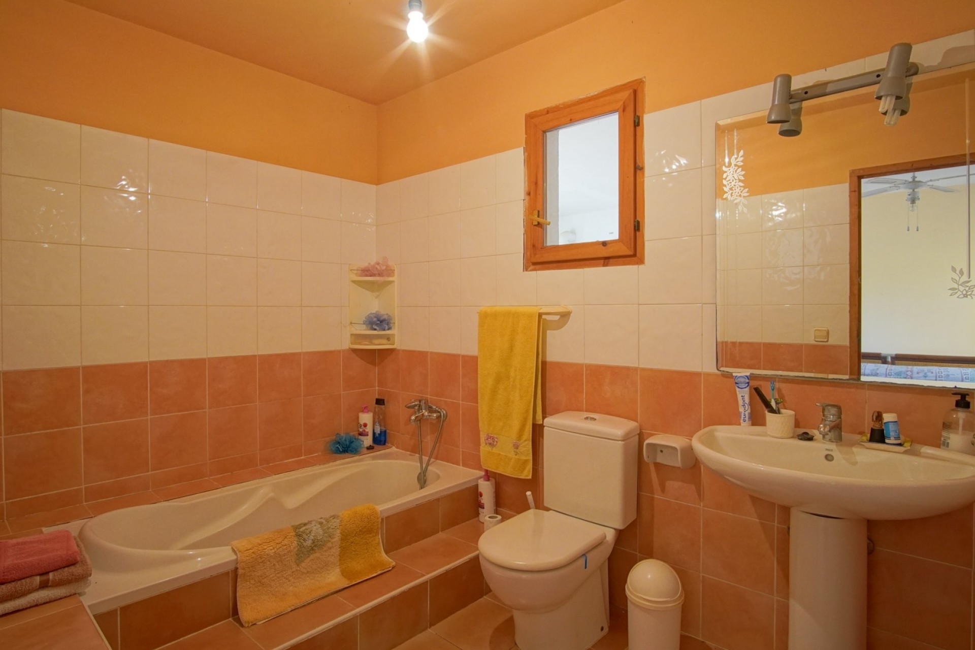 Resale - Villa -
Pedreguer