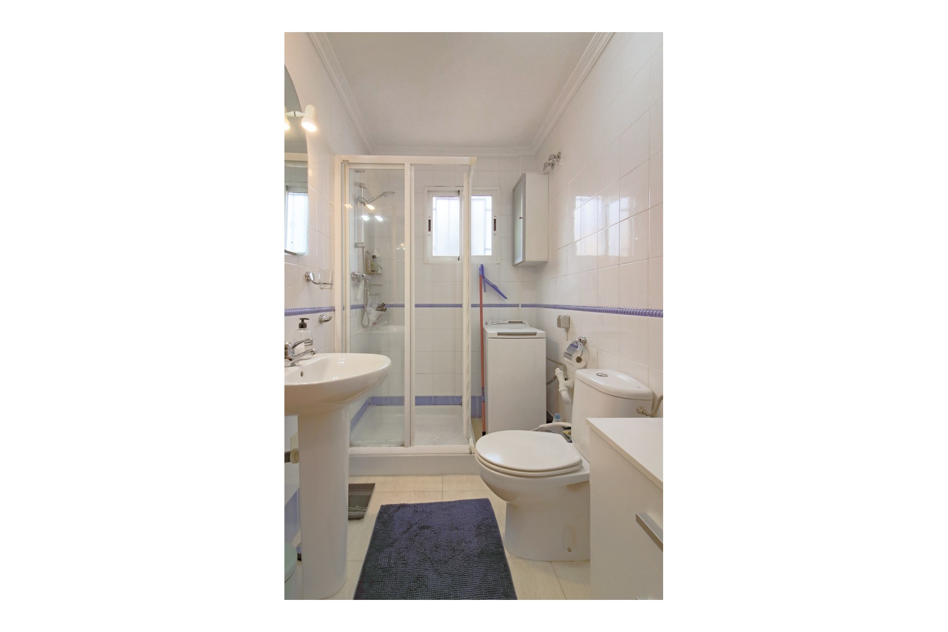 Resale - Villa -
Polop