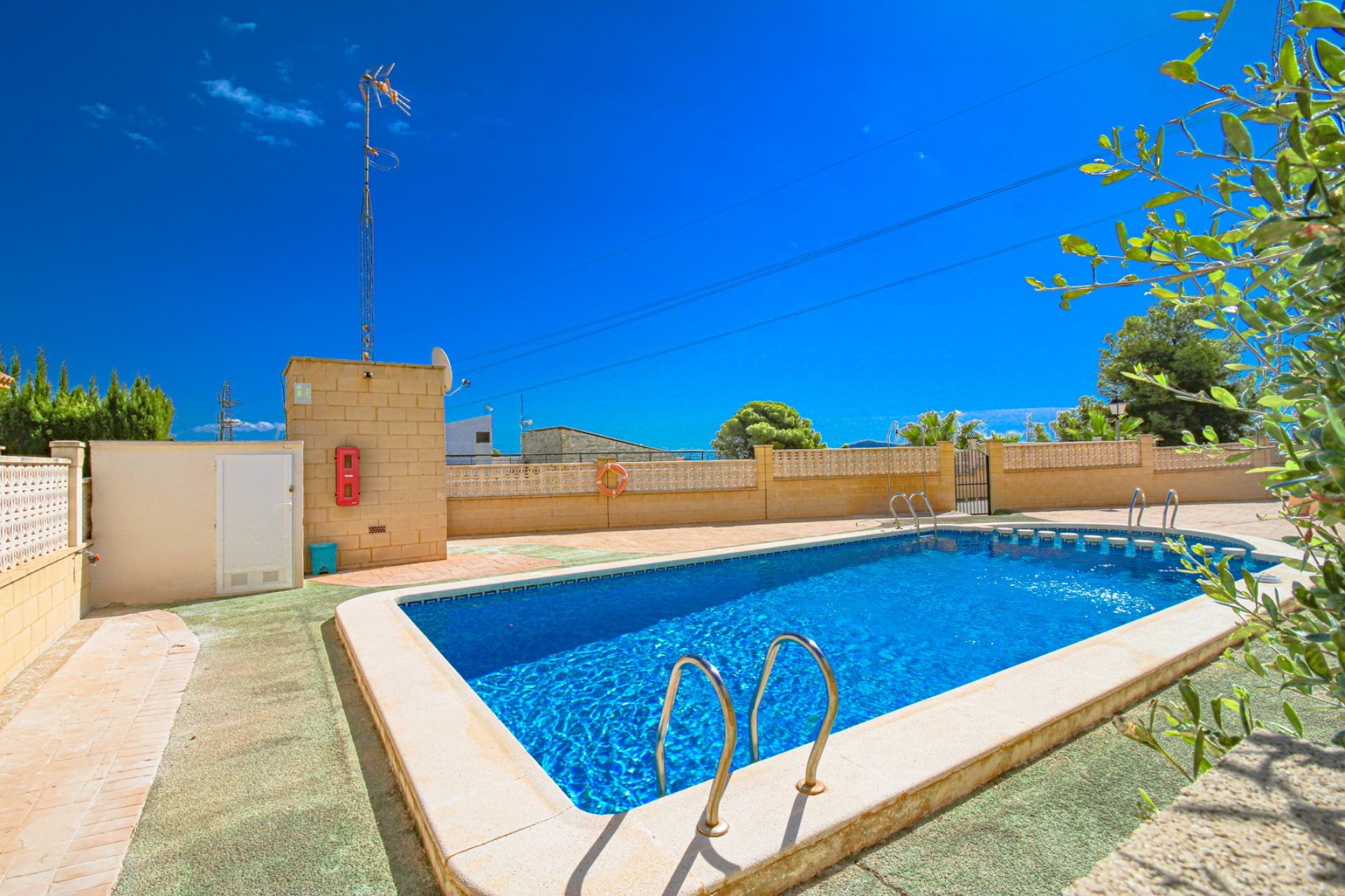 Resale - Villa -
Polop