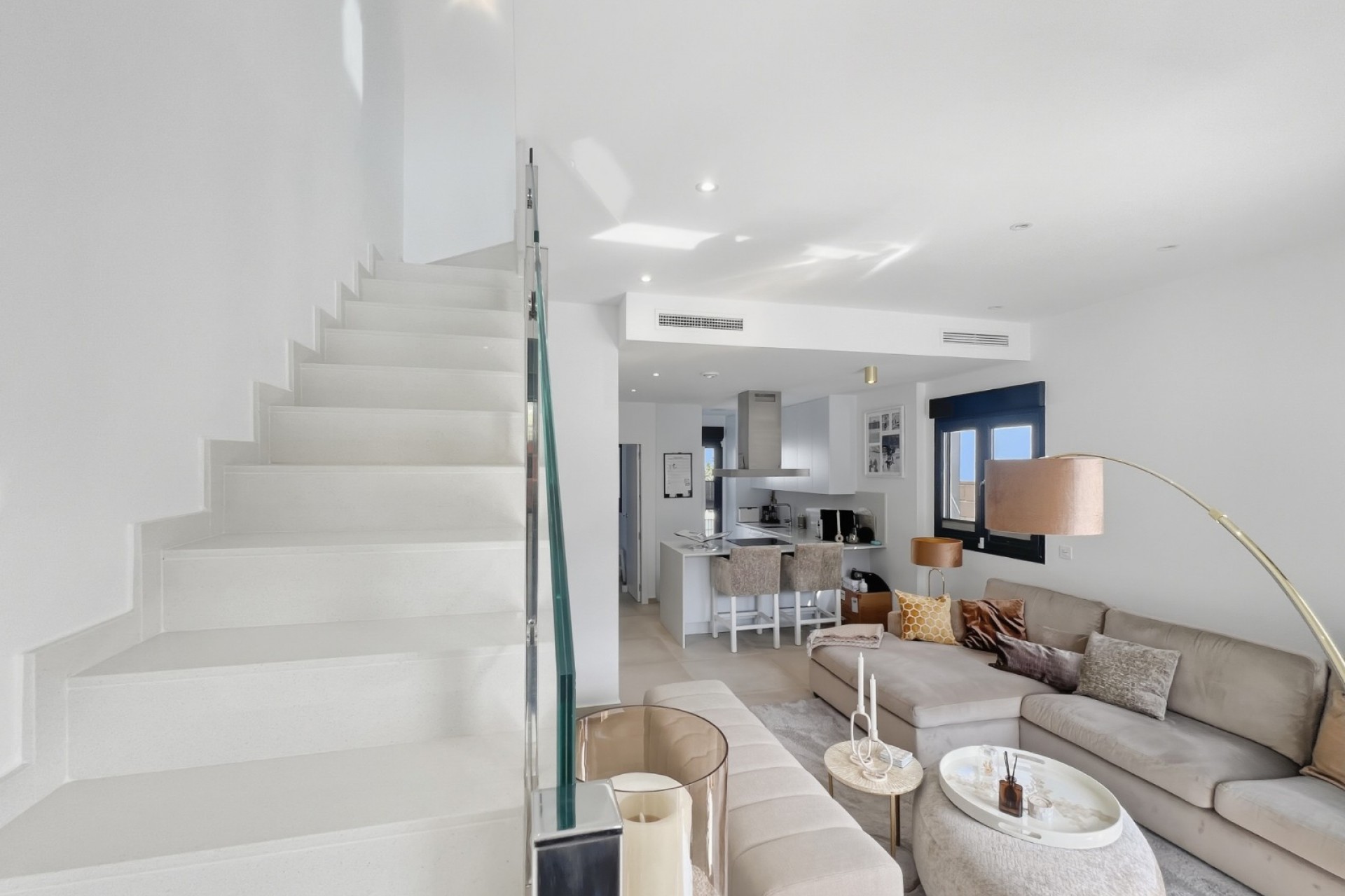 Resale - Villa -
Polop