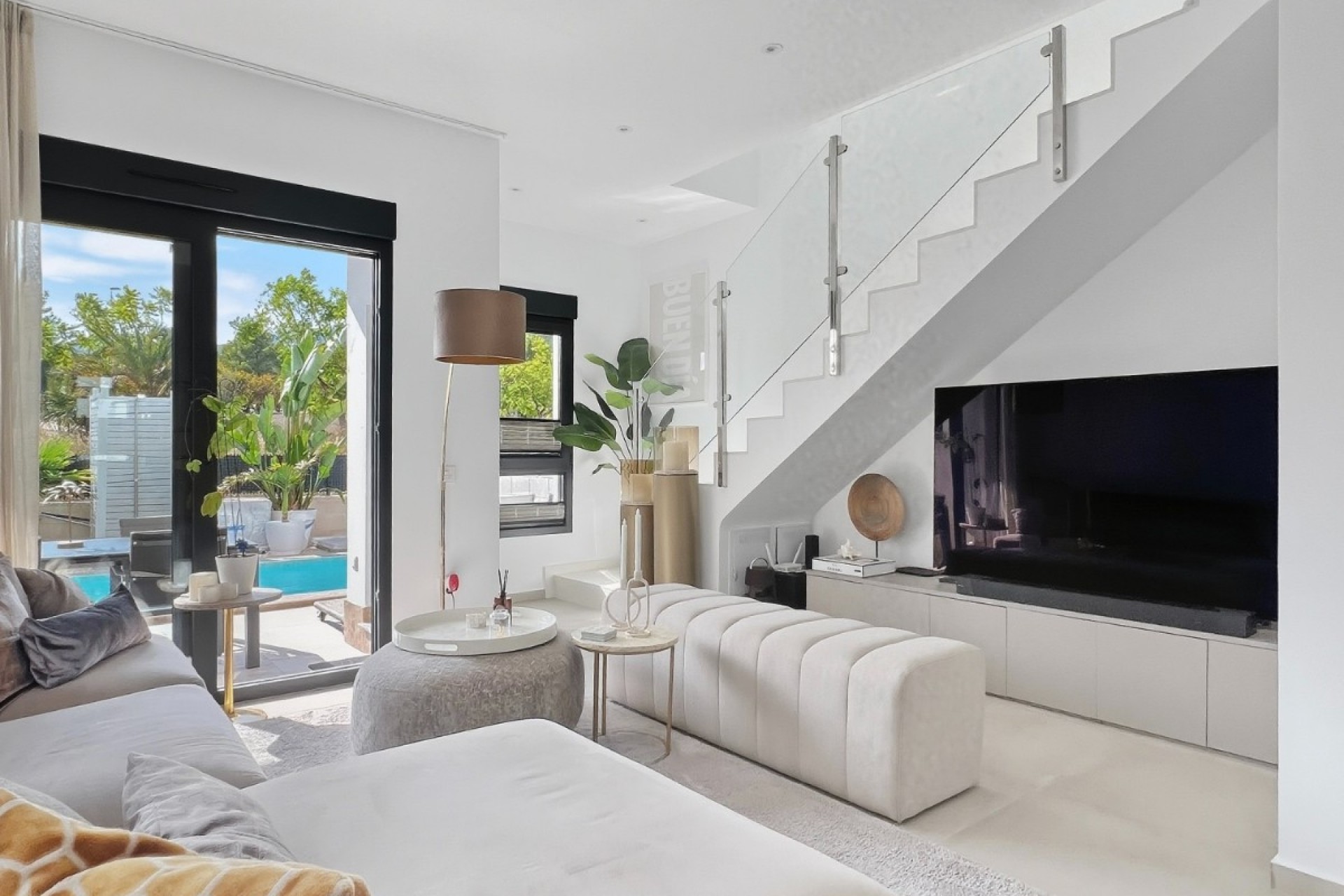 Resale - Villa -
Polop