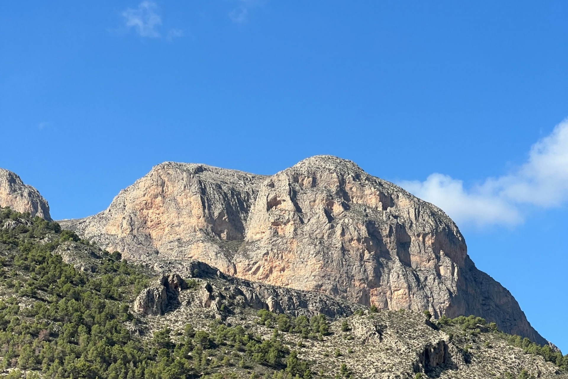 Resale - Villa -
Polop