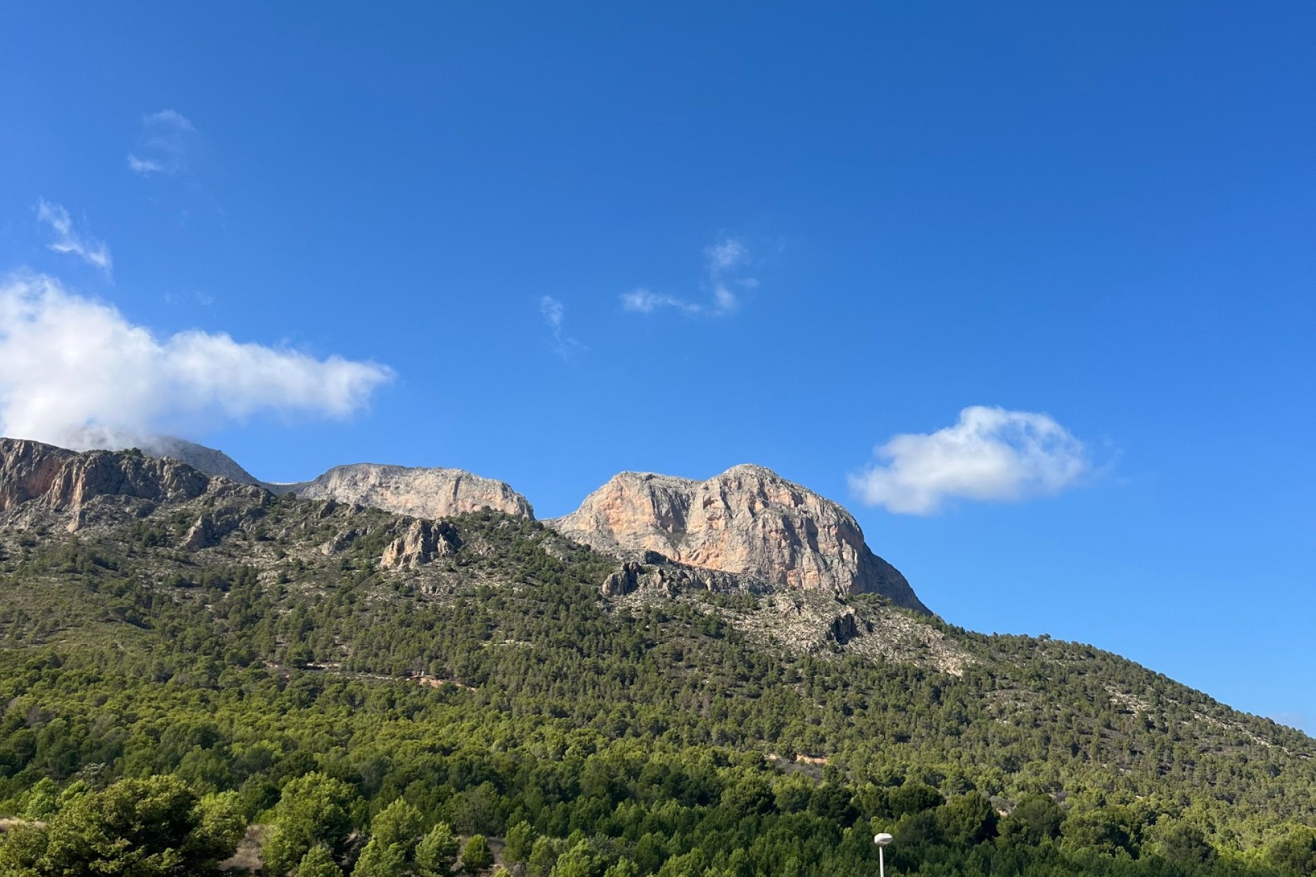 Resale - Villa -
Polop