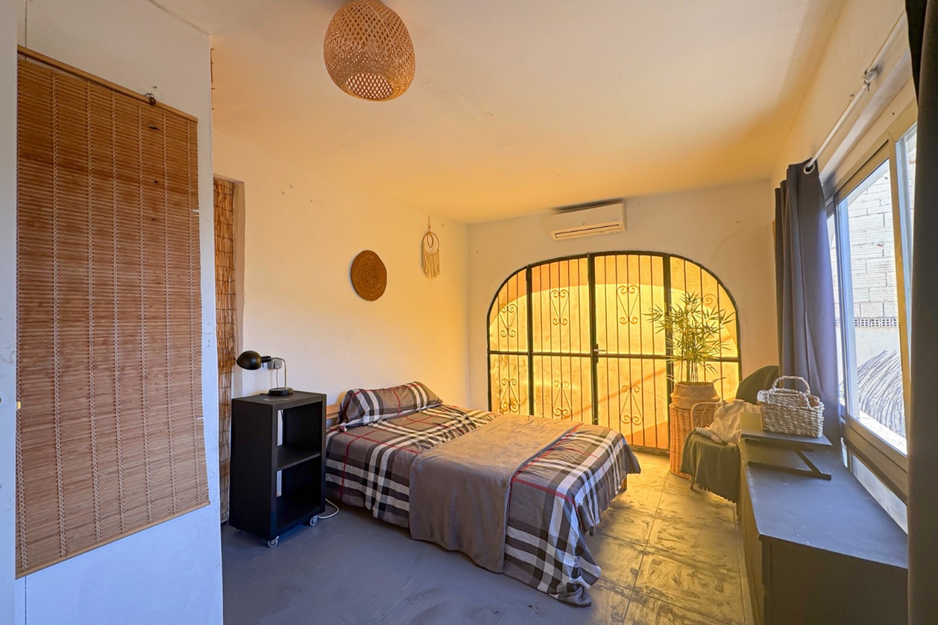 Resale - Villa -
Polop