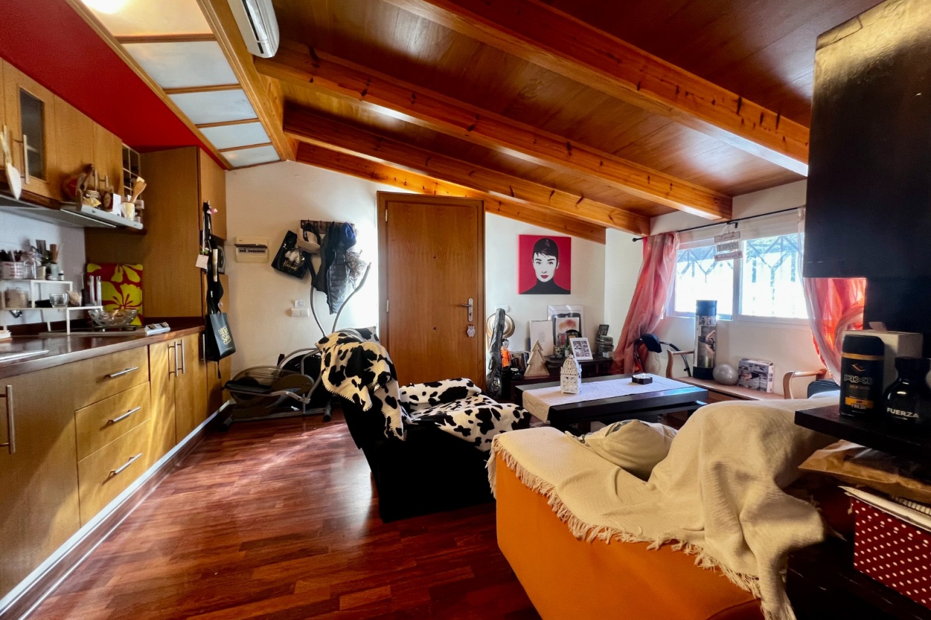 Resale - Villa -
Polop