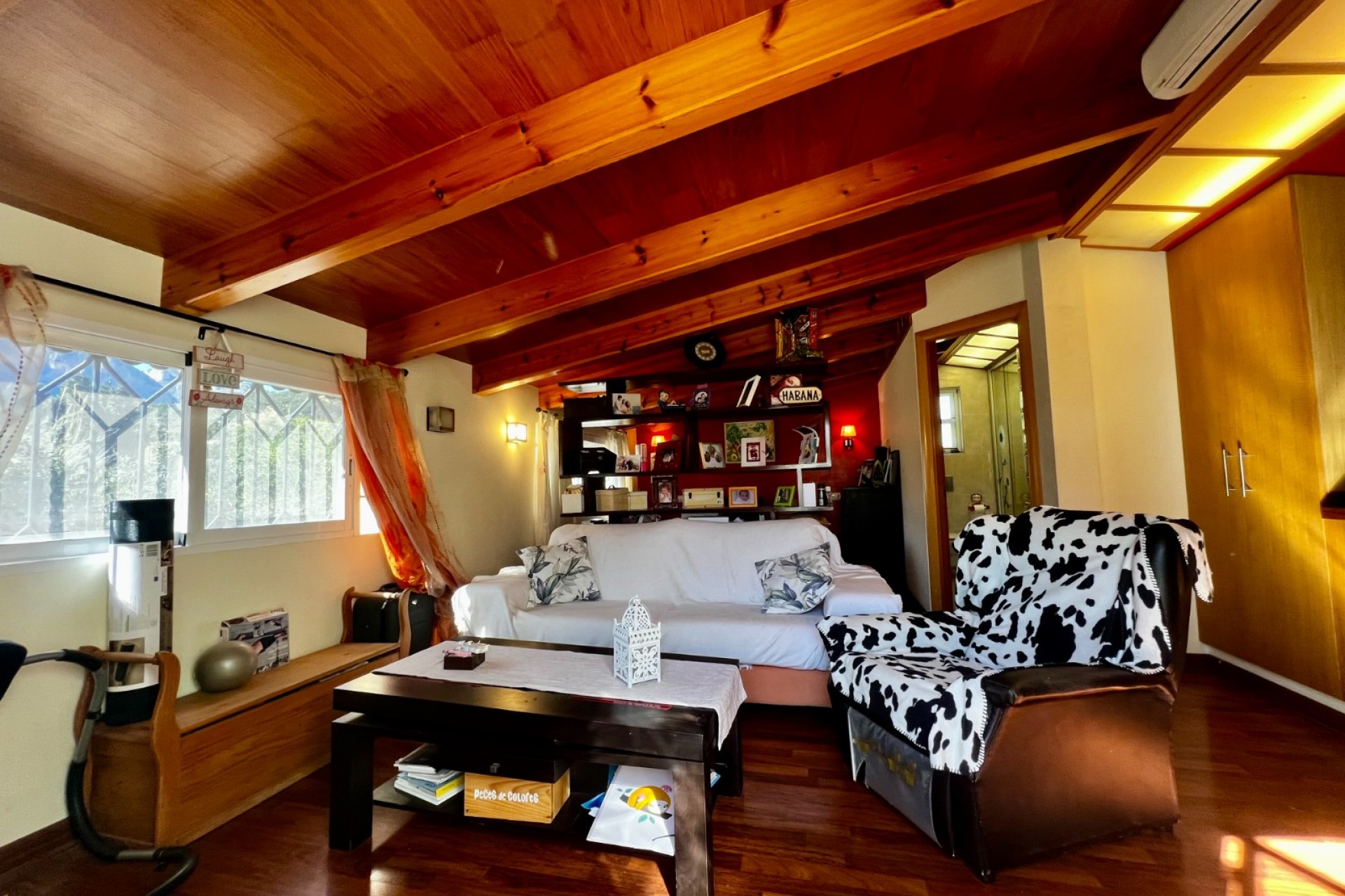 Resale - Villa -
Polop