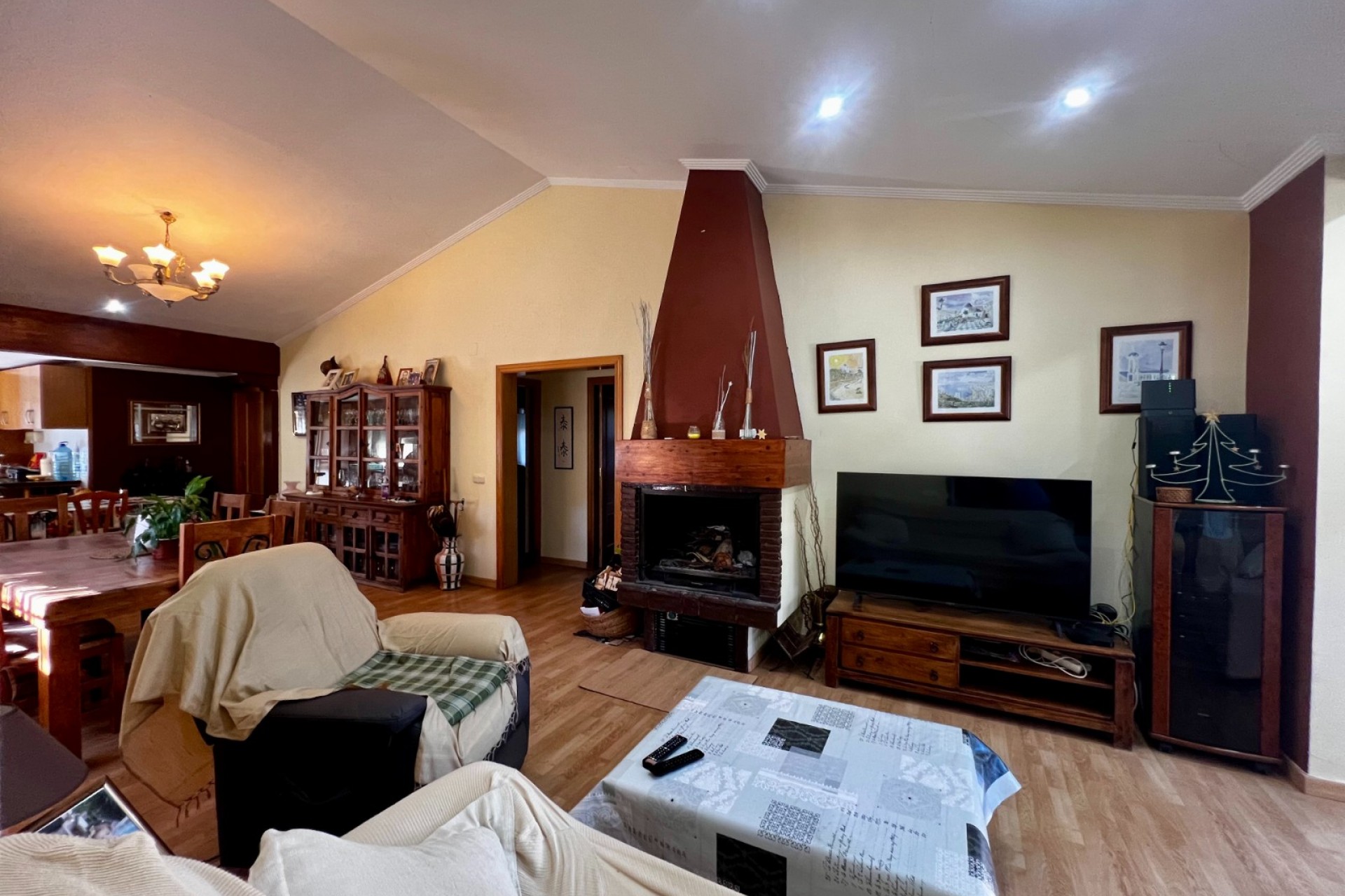 Resale - Villa -
Polop