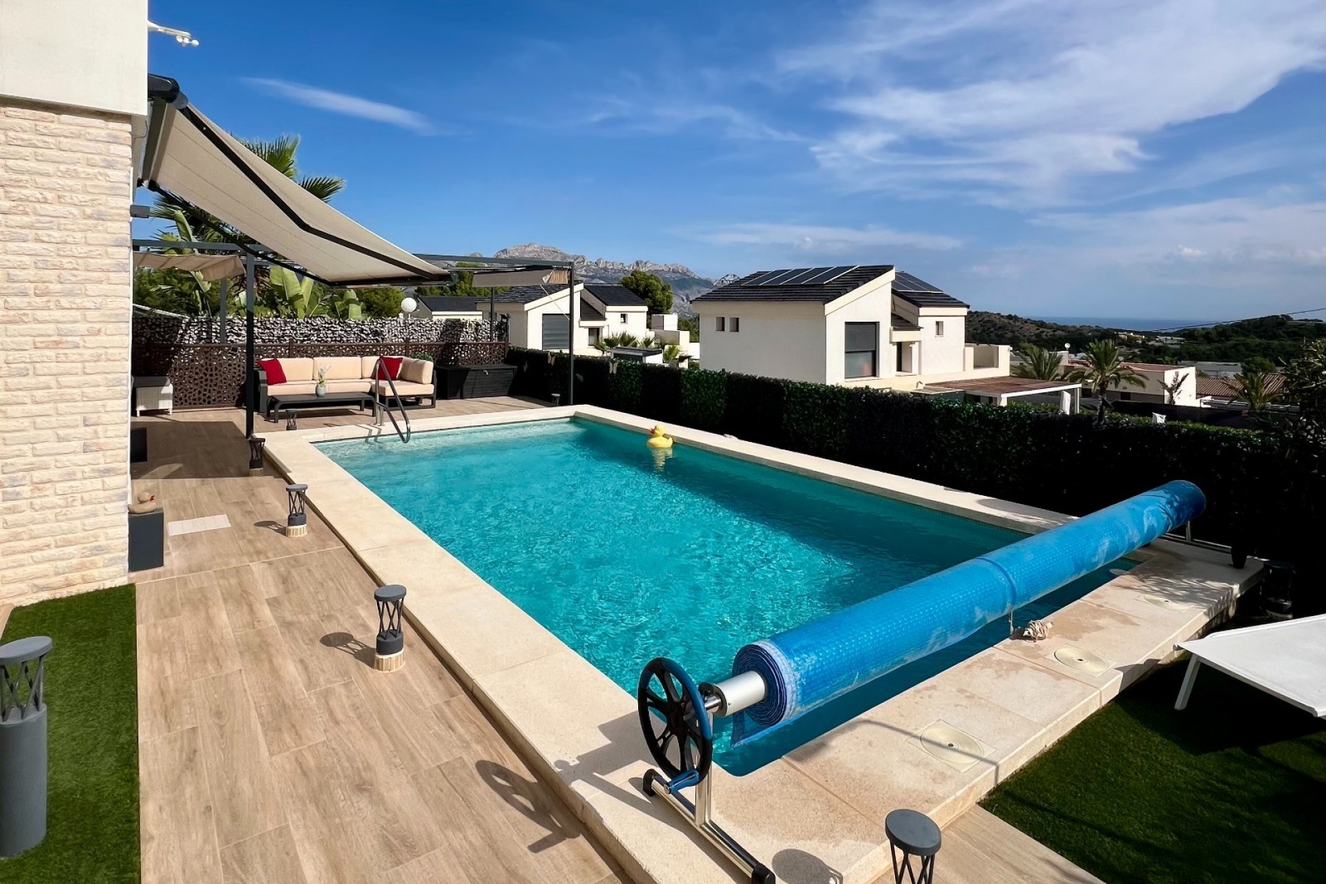 Resale - Villa -
Polop