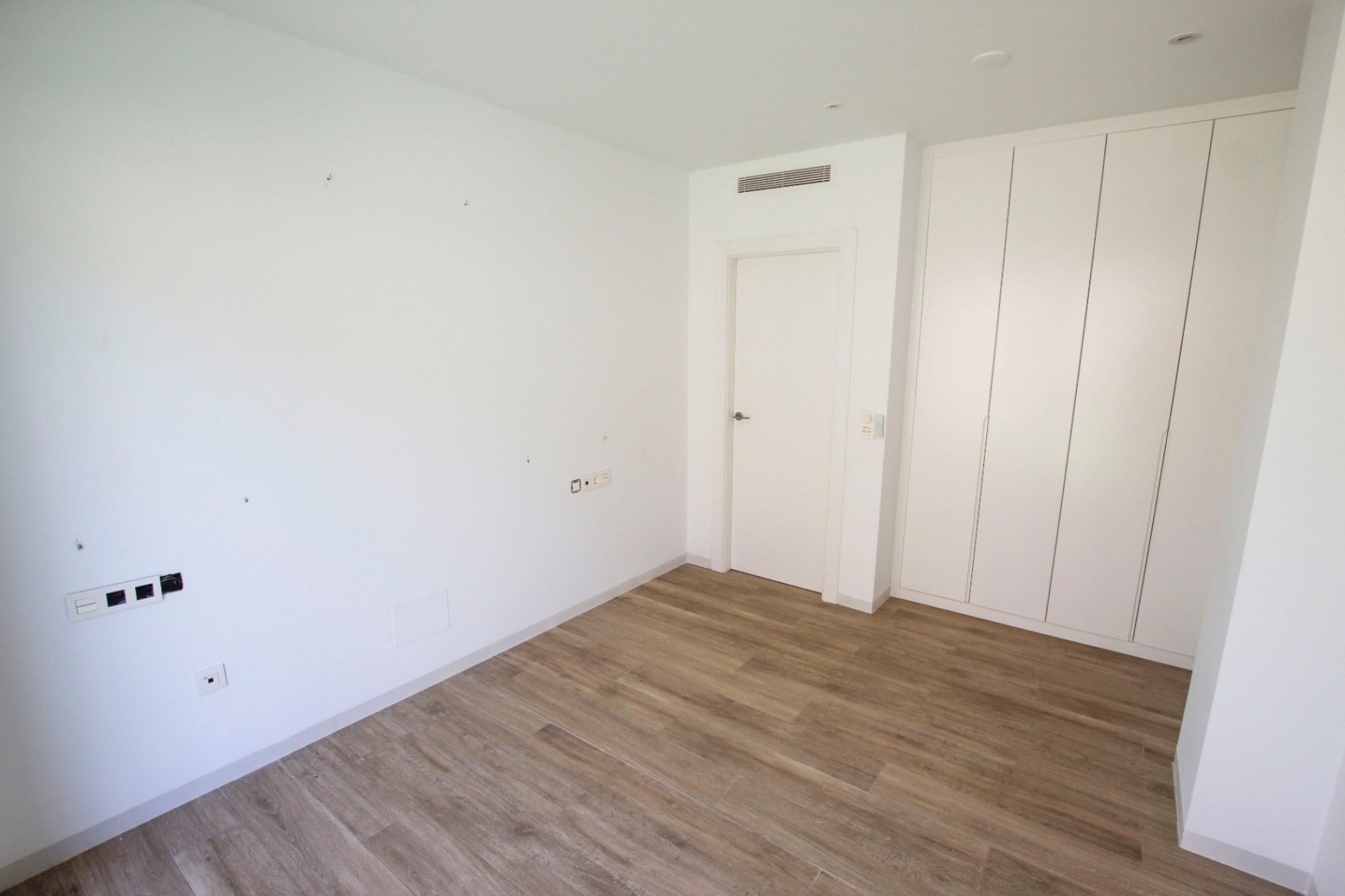 Resale - Villa -
Polop
