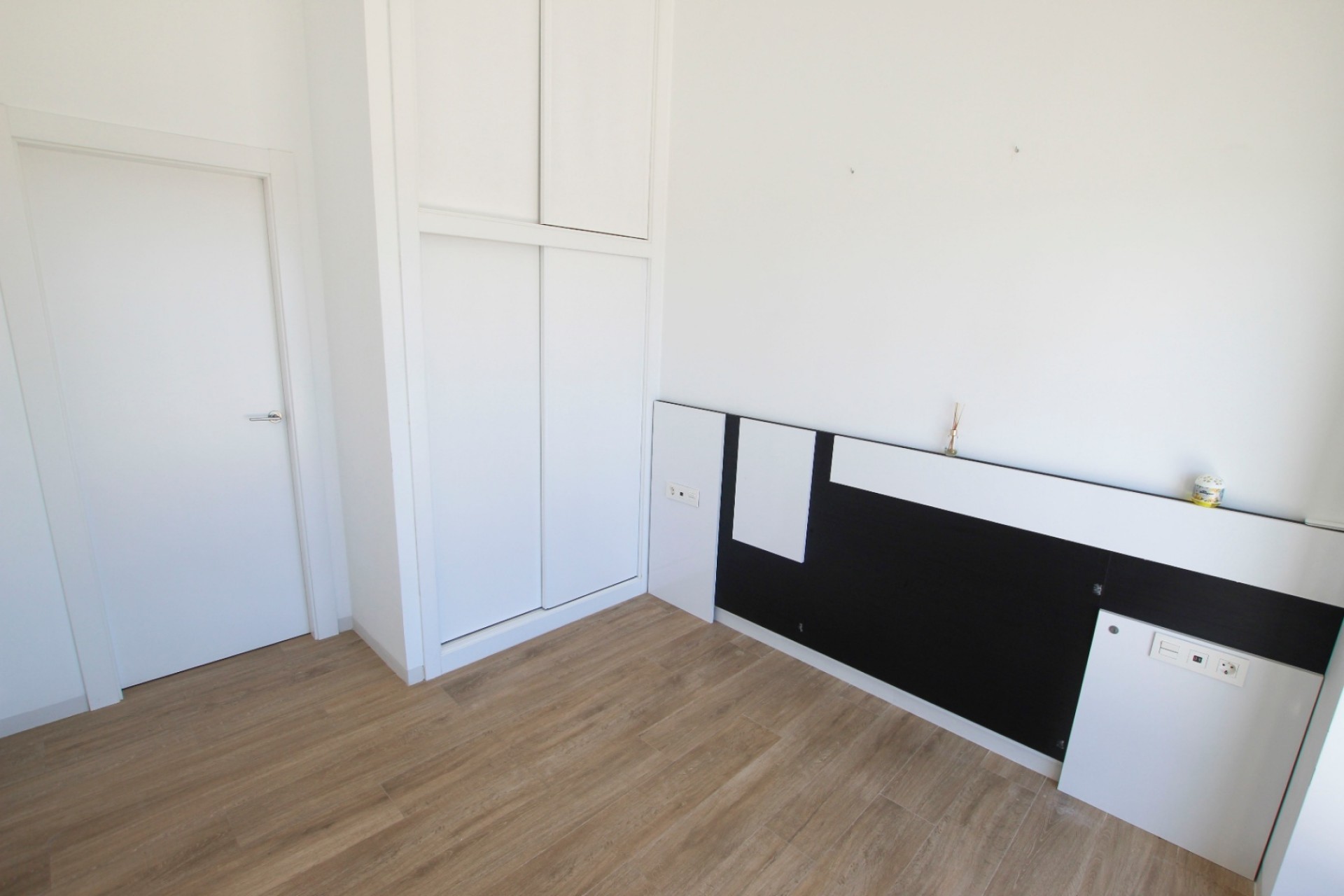 Resale - Villa -
Polop