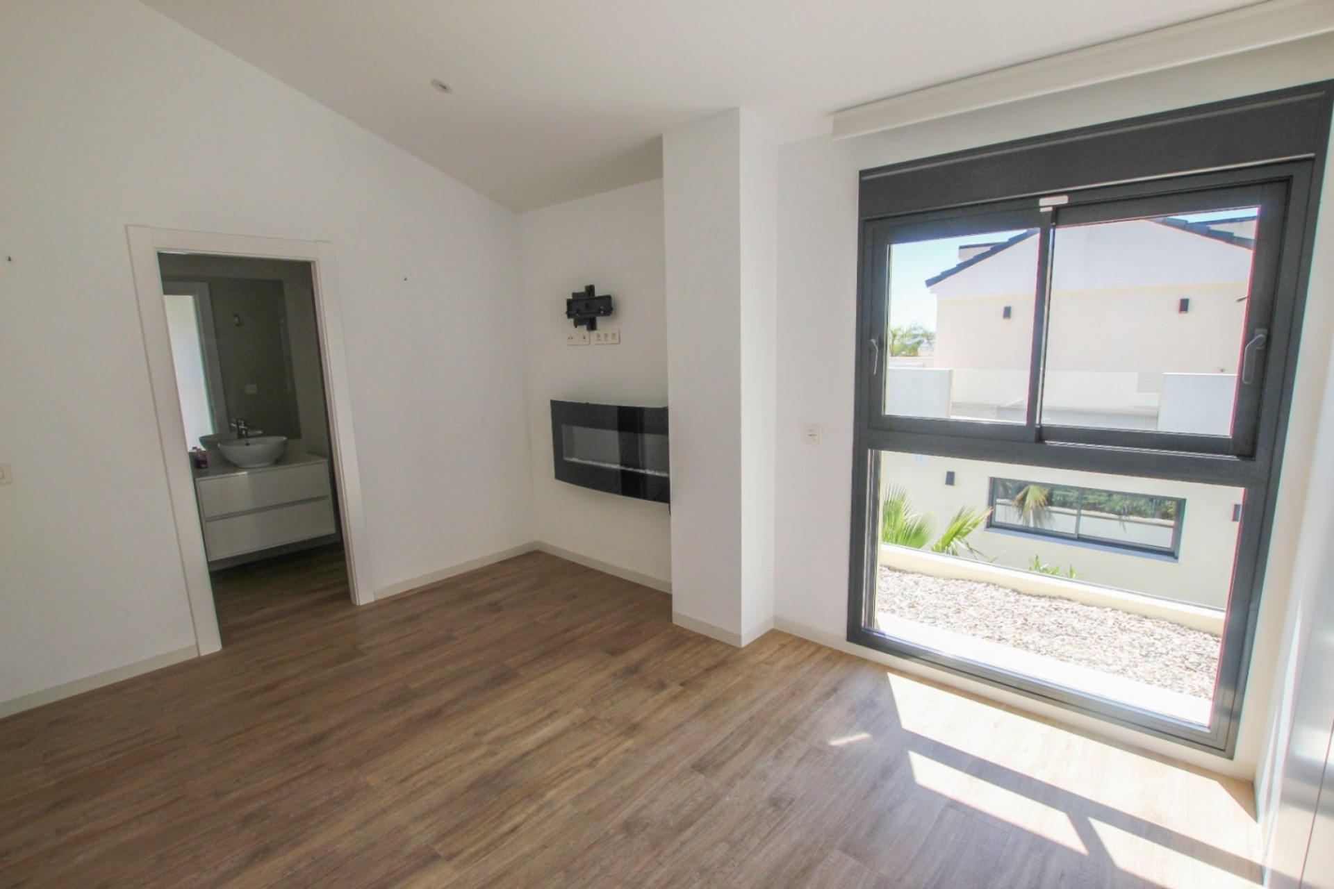 Resale - Villa -
Polop