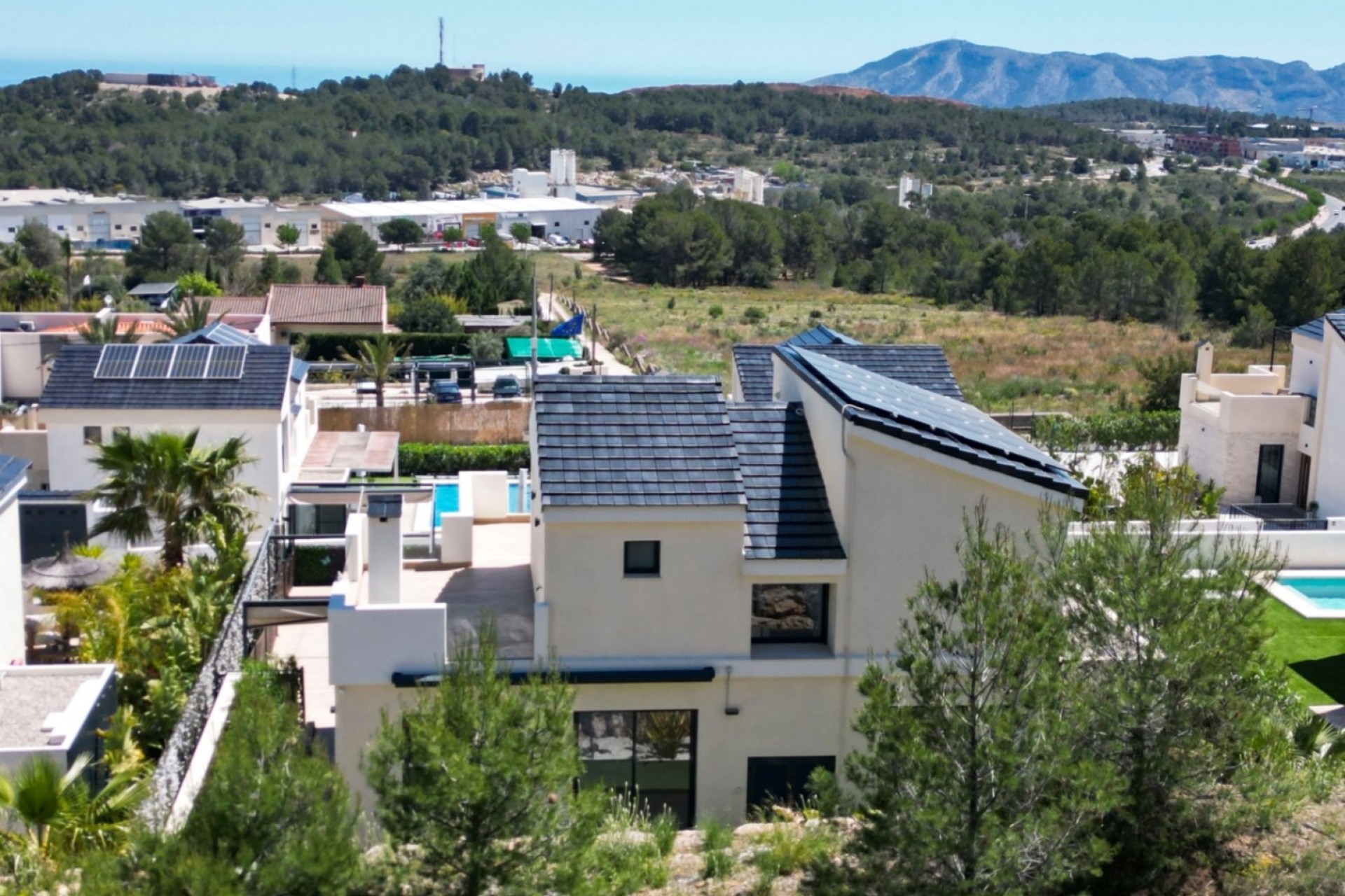 Resale - Villa -
Polop