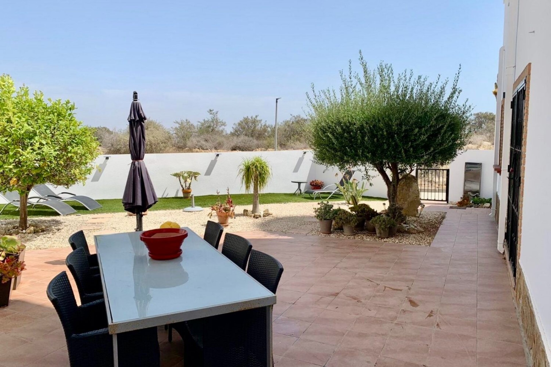 Resale - Villa -
Rojales