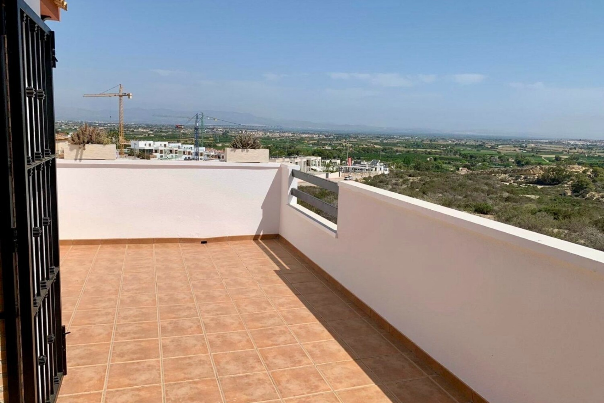 Resale - Villa -
Rojales