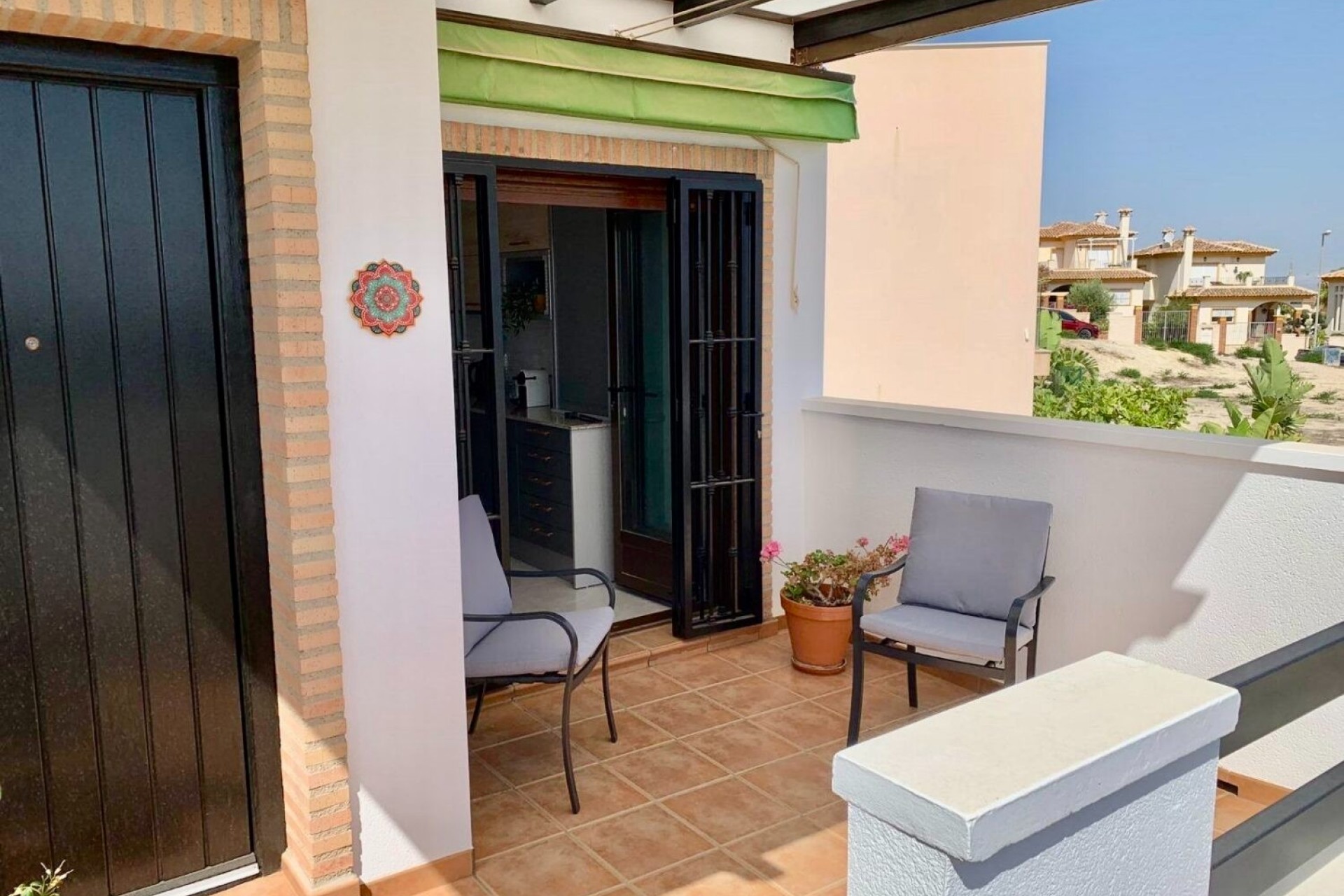 Resale - Villa -
Rojales