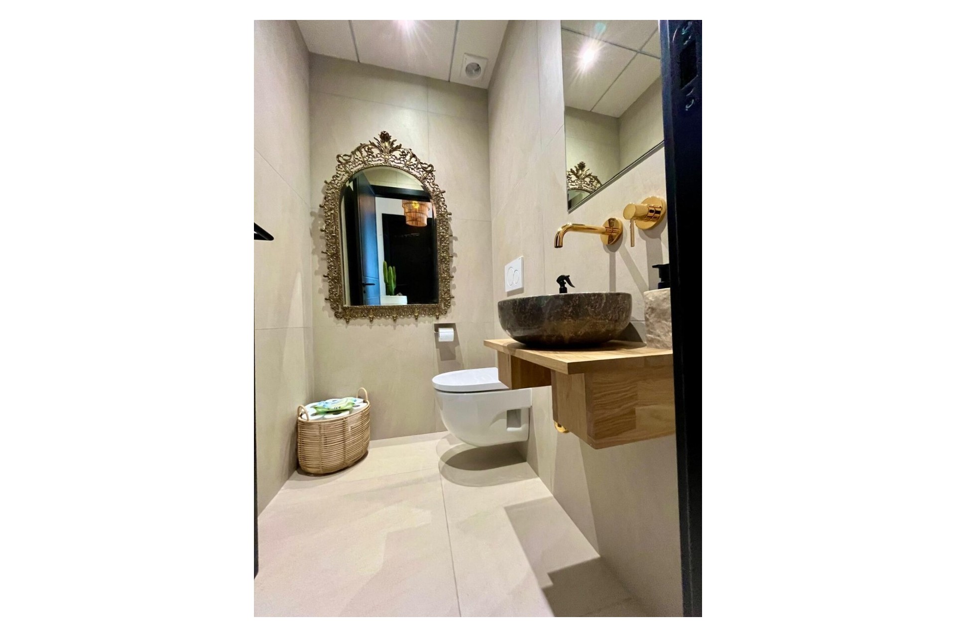 Resale - Villa -
Rojales