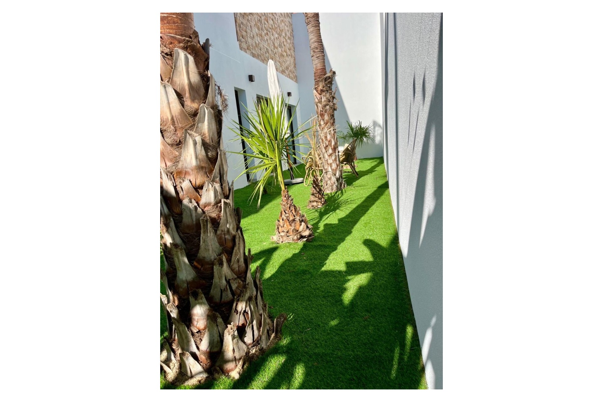 Resale - Villa -
Rojales