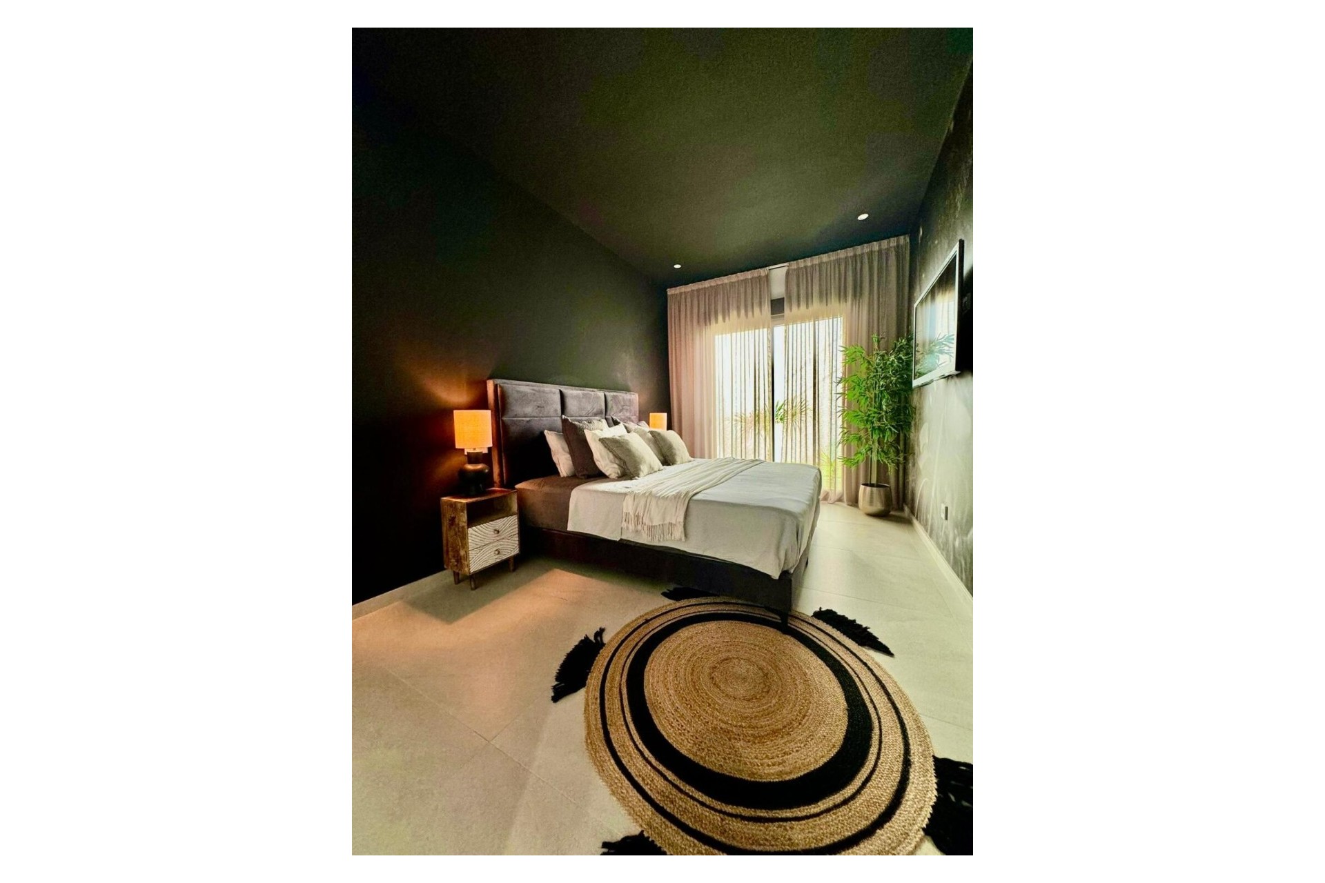 Resale - Villa -
Rojales