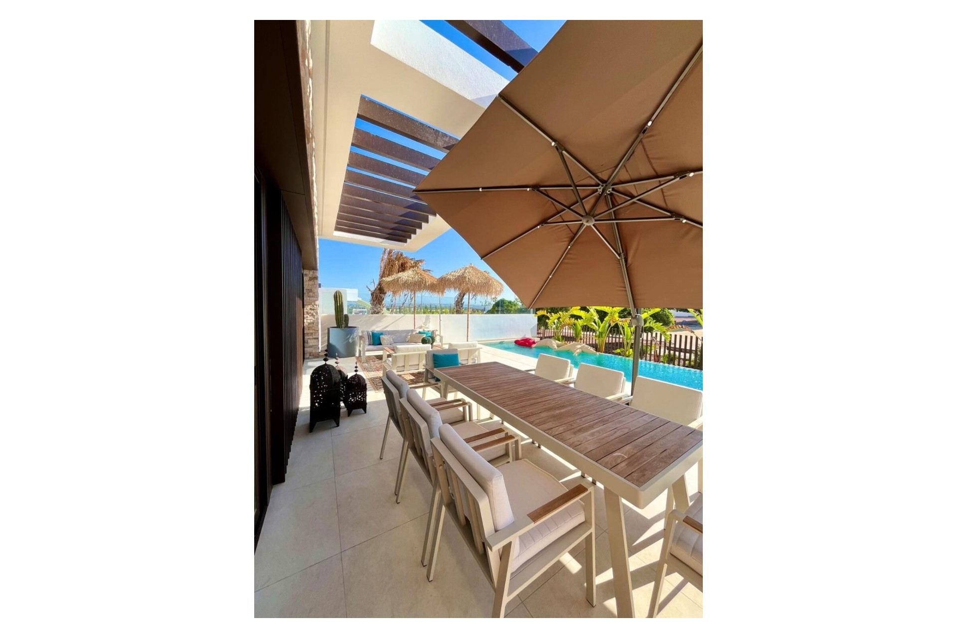Resale - Villa -
Rojales